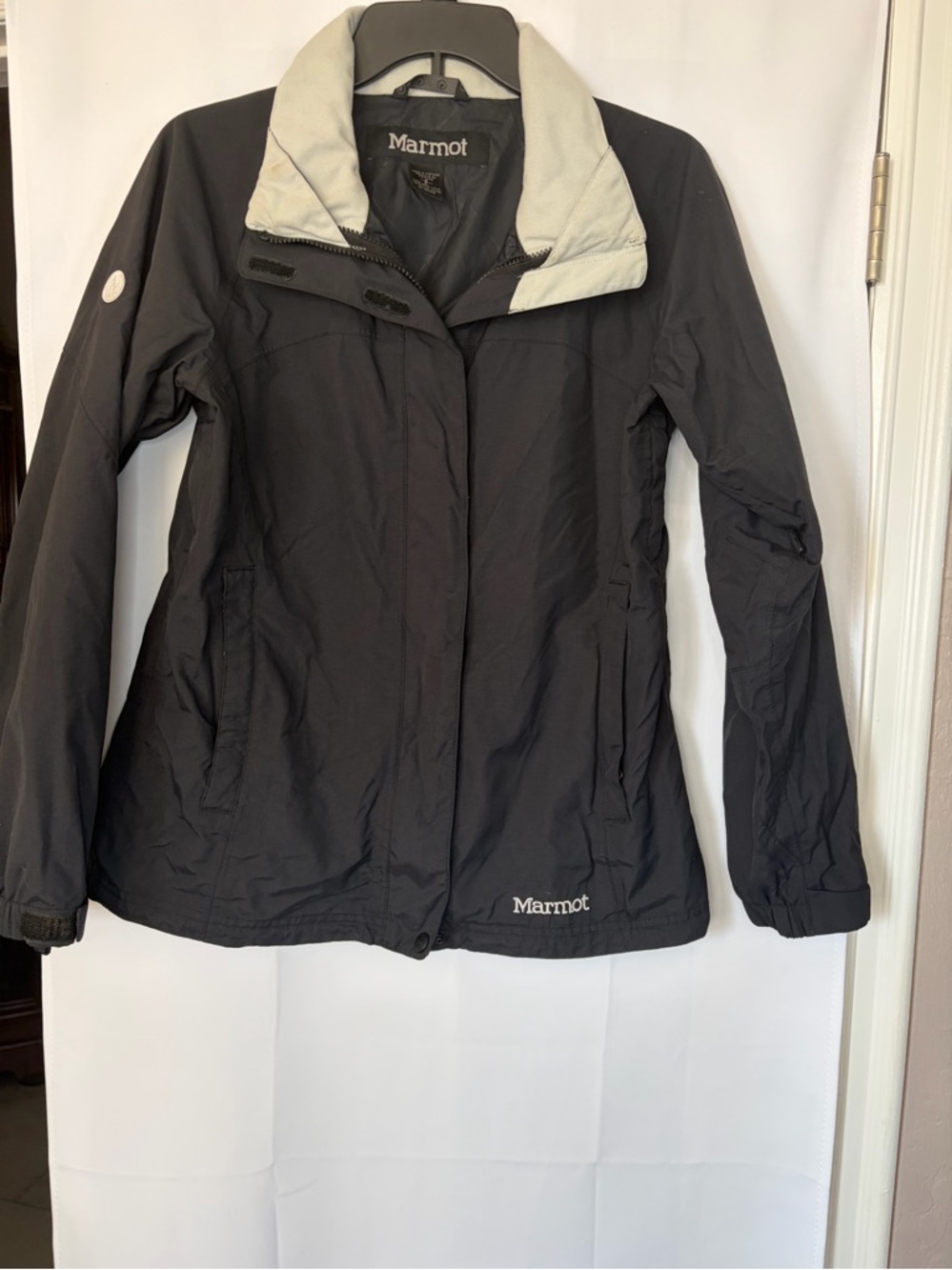 Marmot women’s ski windbreaker jacket size small